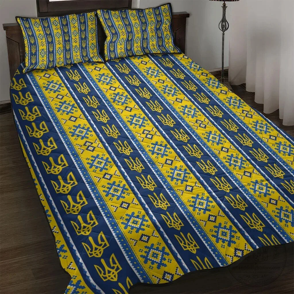 Ukrainian Trident Pattern Quilted Bedding Set with Pillow Shams